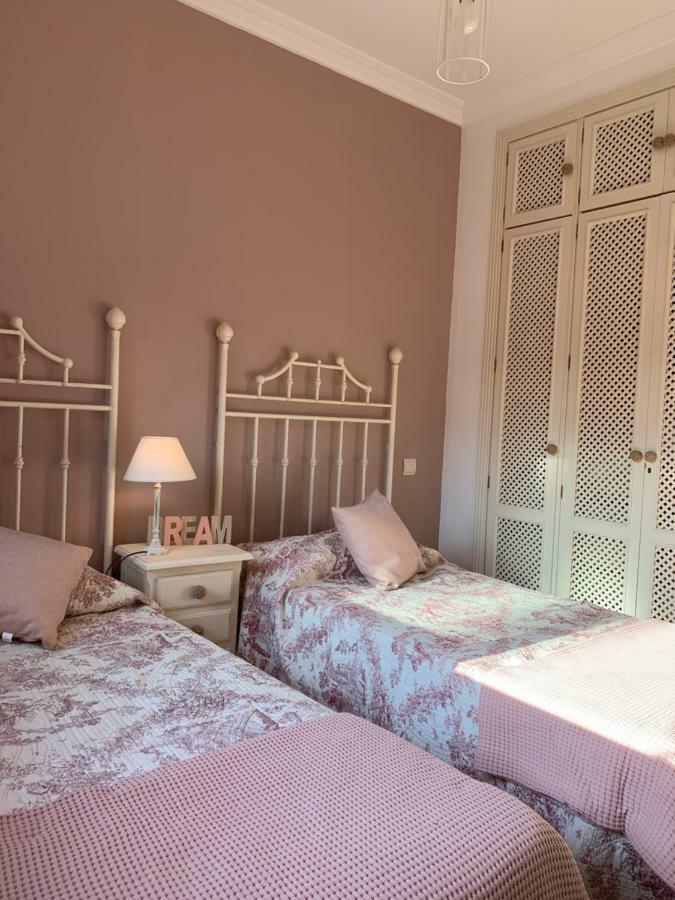 Beachside Apartment In Марбелья Экстерьер фото