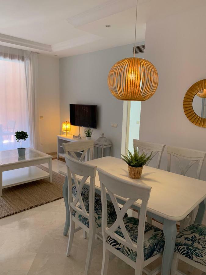 Beachside Apartment In Марбелья Экстерьер фото