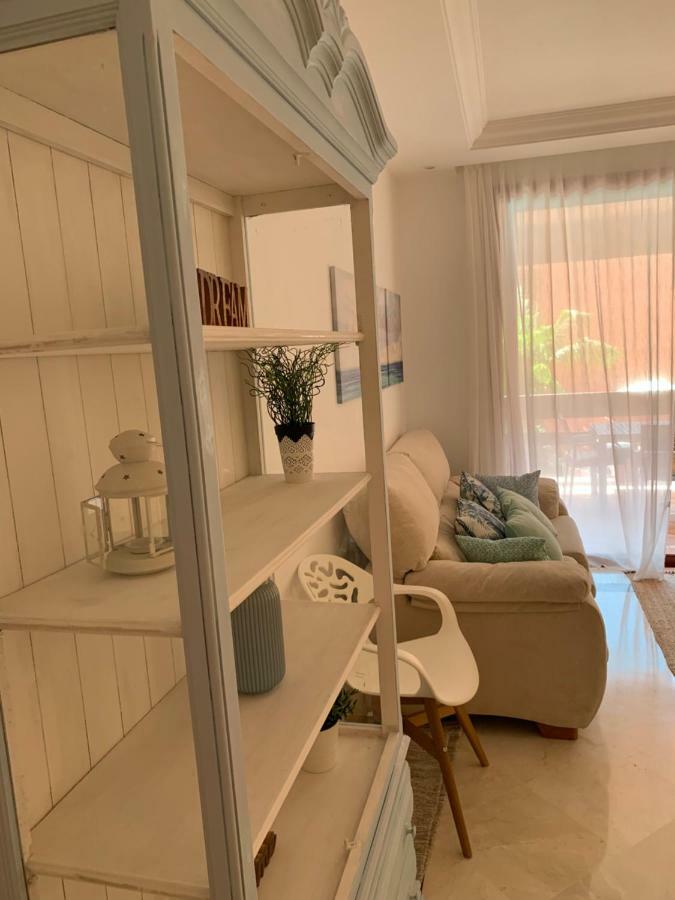 Beachside Apartment In Марбелья Экстерьер фото